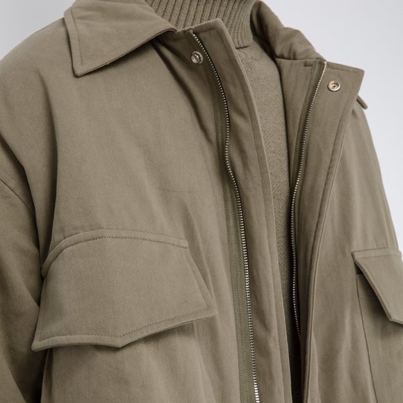 sweater - Picture 3 of 4